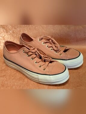 Converse Women's Peach Canvas Sneakers